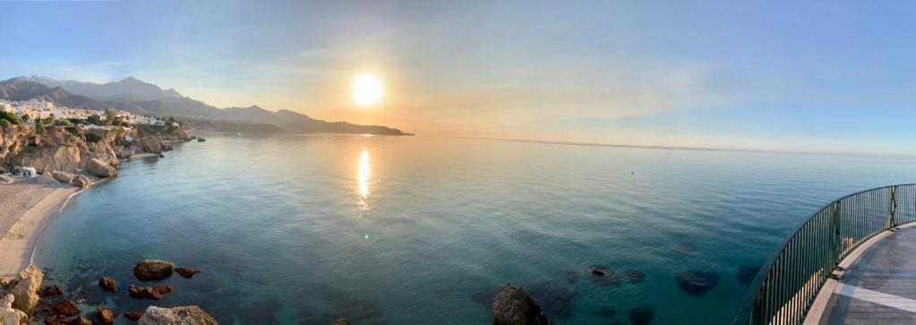 Luxury Sea View 2 Bedroom Apartment By Maison Jaken Nerja Ngoại thất bức ảnh