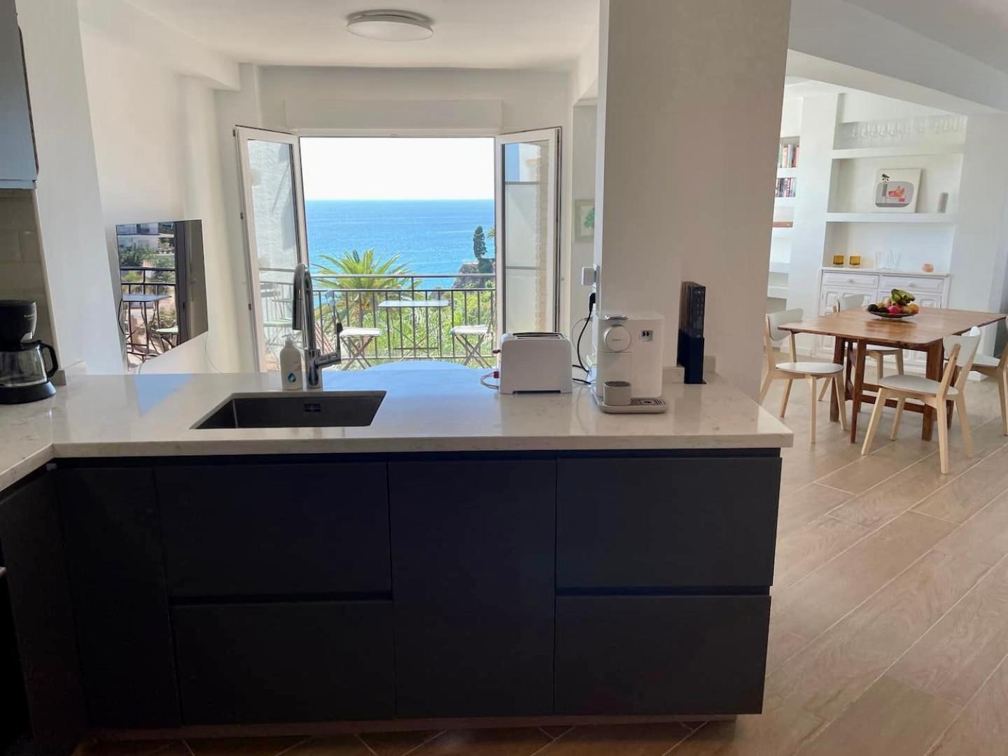 Luxury Sea View 2 Bedroom Apartment By Maison Jaken Nerja Ngoại thất bức ảnh